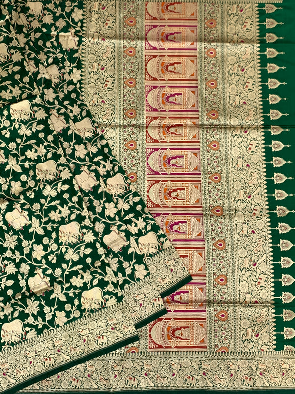 Exquisite Emerald Green Pichwai Motif Banarasi Silk Saree with Jharokha Pallu