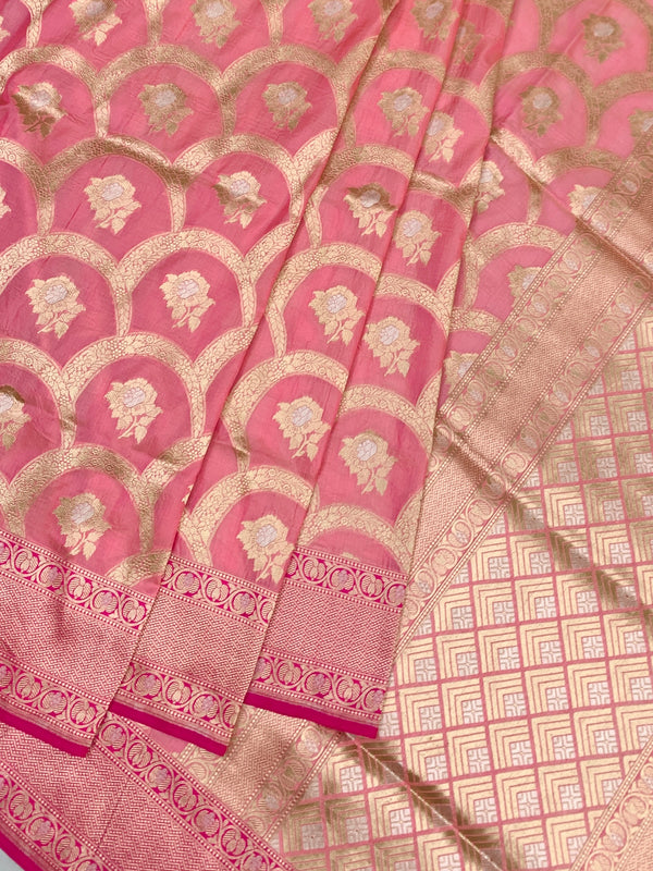 Exquisite Rose Pink Banarasi Silk Saree with Scalloped Floral Jaal