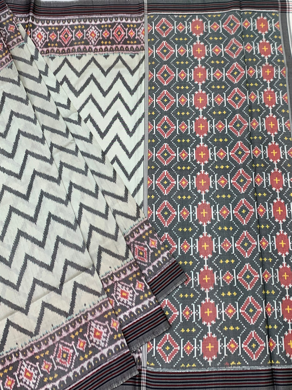 Exquisite Handloom Patola Saree – Monochrome Chevron & Geometric Ikat