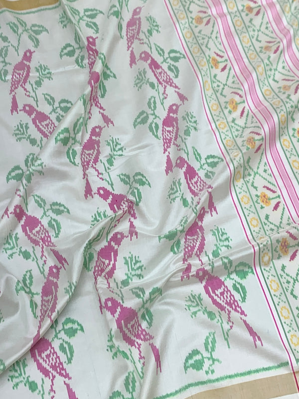 Exquisite Rajkot Patola Silk Saree in Ivory & Magenta Colour