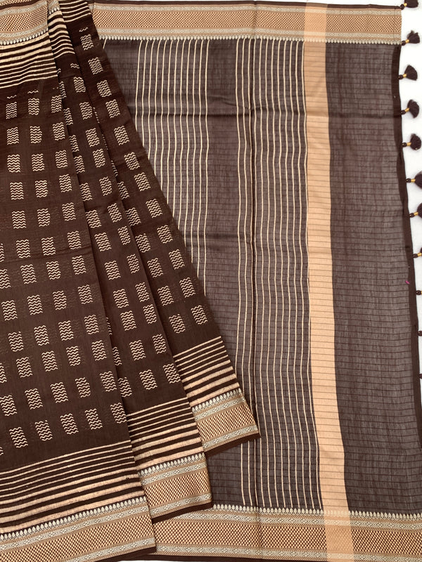 Tuscan Coffee: Hand-Printed Geometric Cotton Saree