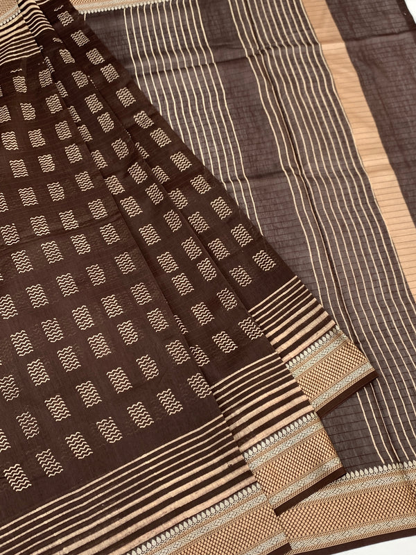 Tuscan Coffee: Hand-Printed Geometric Cotton Saree