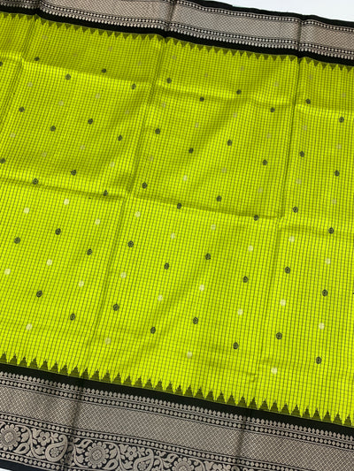 Gadwal Pattu Saree Green In Colour