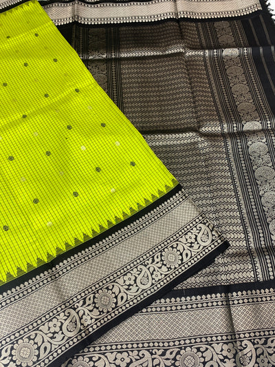 Gadwal Pattu Saree Green In Colour