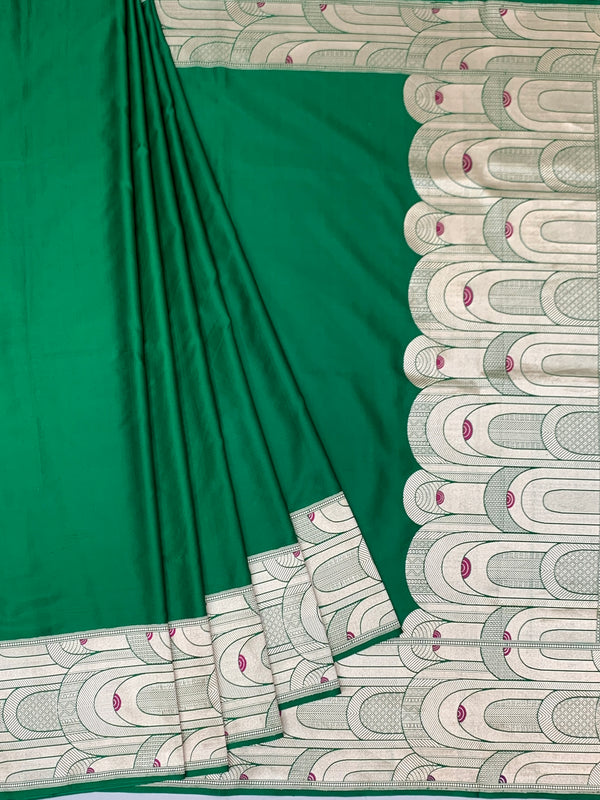 Emerald Green Mashru Silk Saree with Geometric Scallop Zari Border