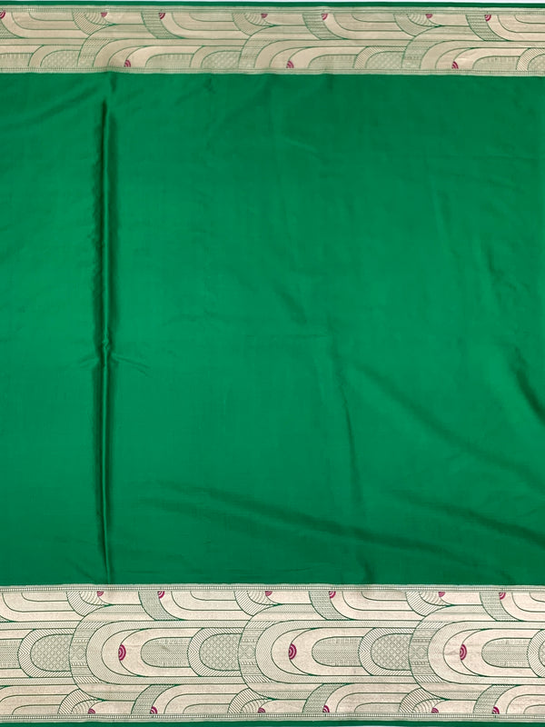 Emerald Green Mashru Silk Saree with Geometric Scallop Zari Border